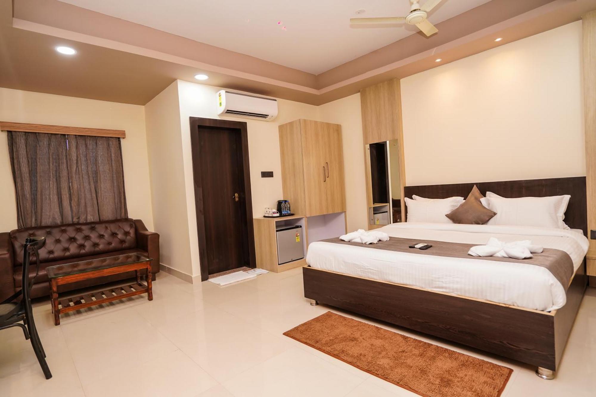 Hotel Middleton Nxt Бхубанешвар Екстериор снимка