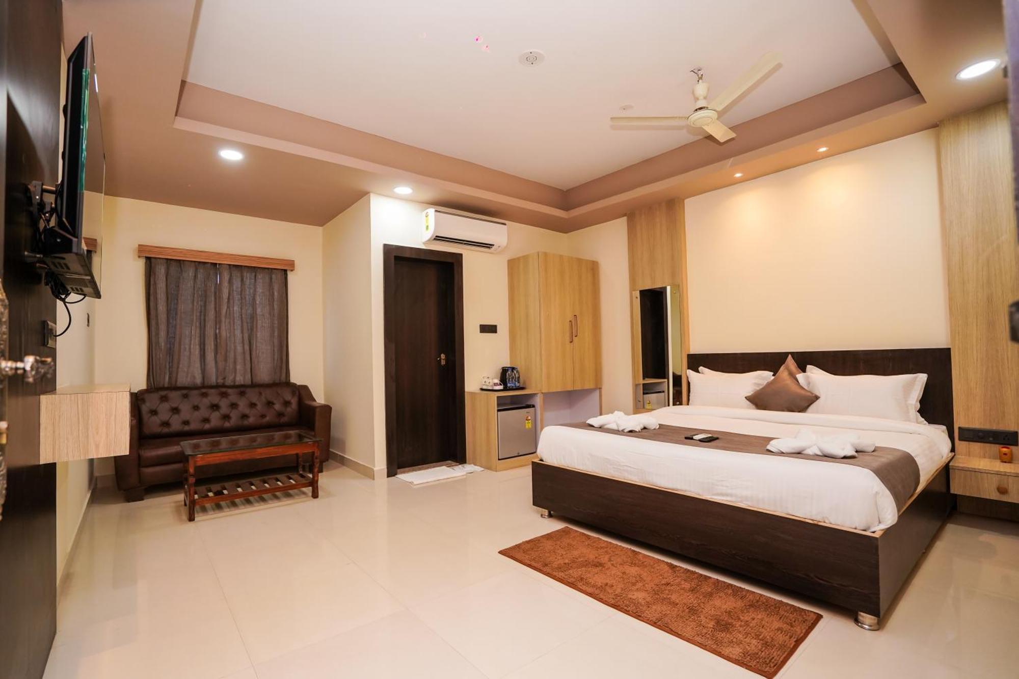 Hotel Middleton Nxt Бхубанешвар Екстериор снимка