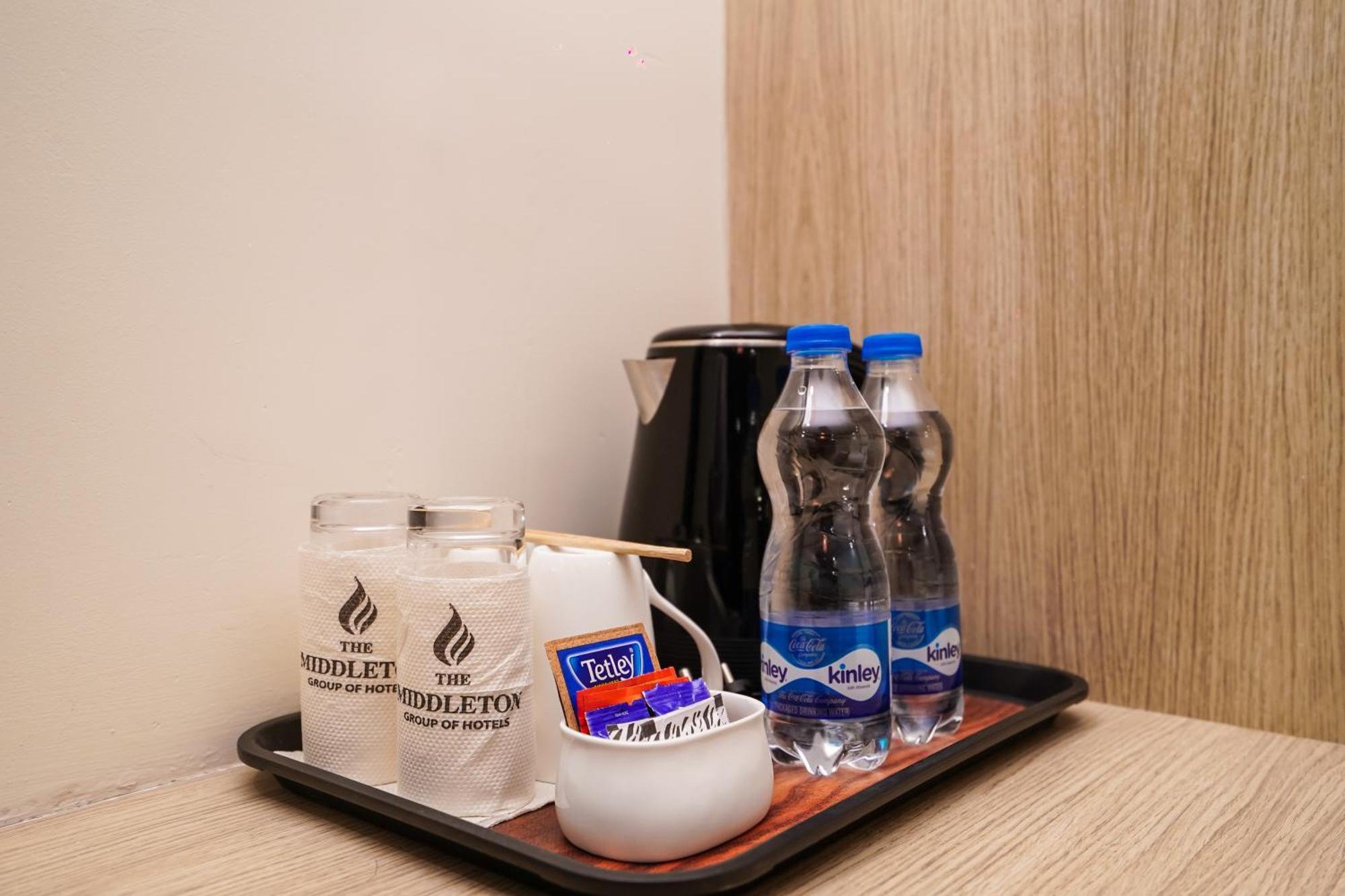Hotel Middleton Nxt Бхубанешвар Екстериор снимка