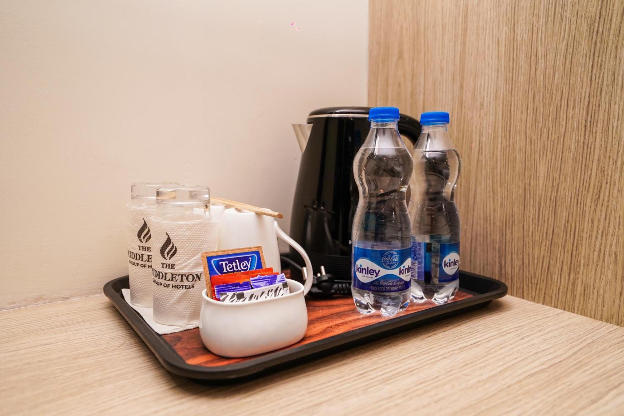 Hotel Middleton Nxt Бхубанешвар Екстериор снимка